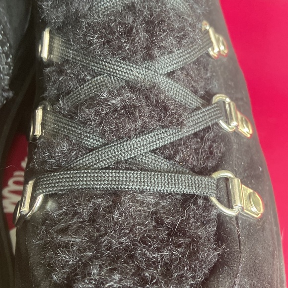 Boots - Picture 7 of 11